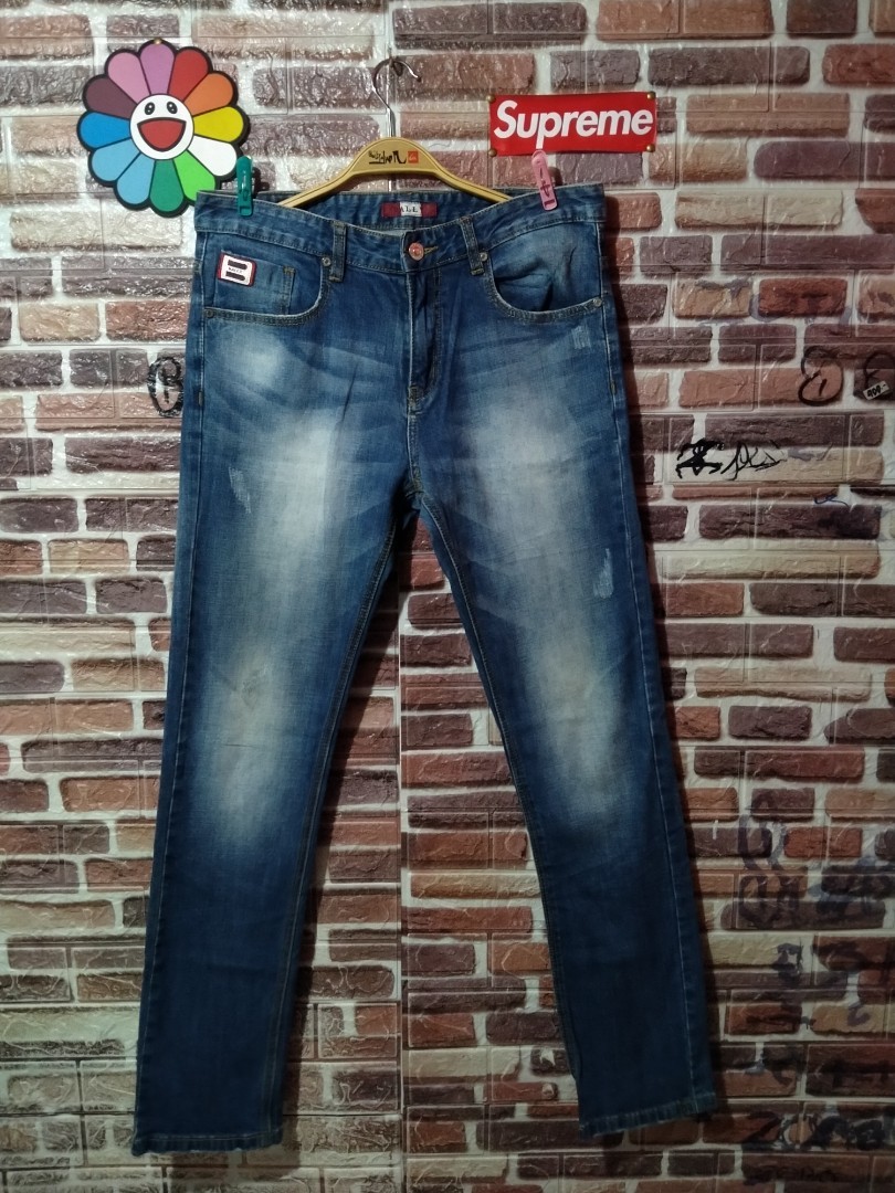 Bálly .**, Men's Fashion, Bottoms, Jeans on Carousell