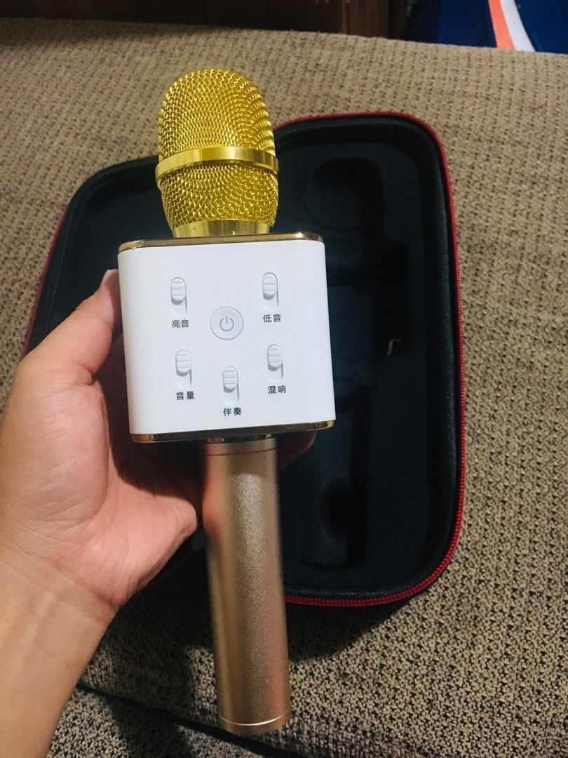 📍BLUETOOTH MICROPHONE AND SPECKER (Category: Microphones) located in Baguio. Submitted by vanity_kimo (Listing ID 1238785232, Image 2). Description: 📍TUXUN 📍BLUETOOTH MIC AND SPEAKER 📍ALMOST NEW 📍with case and manuaL 📍FOR ANDROID AND ISO 📍ISSUE UNG CASE LNG MEJO NG BACK2 lng but the mice is very good condition .