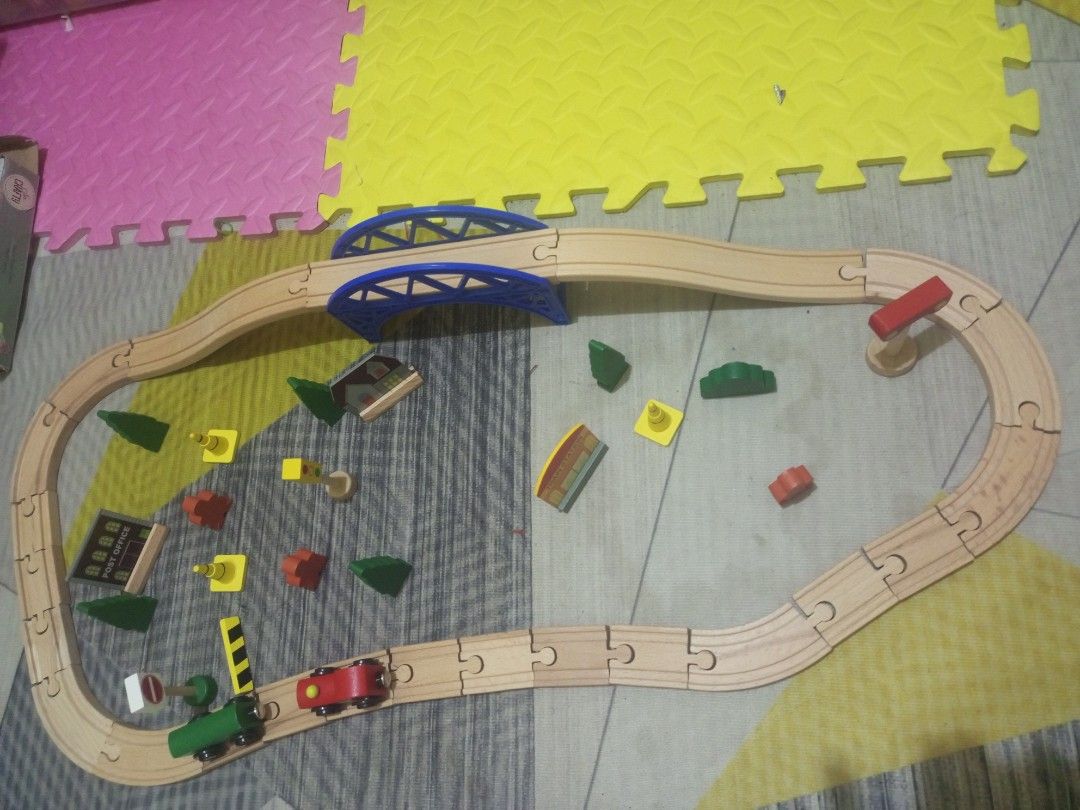 Chad valley hotsell wooden train set