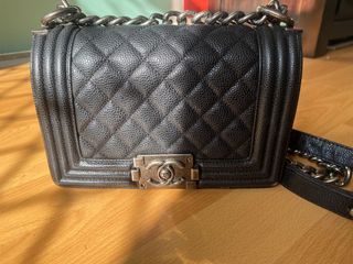 Chanel boy small