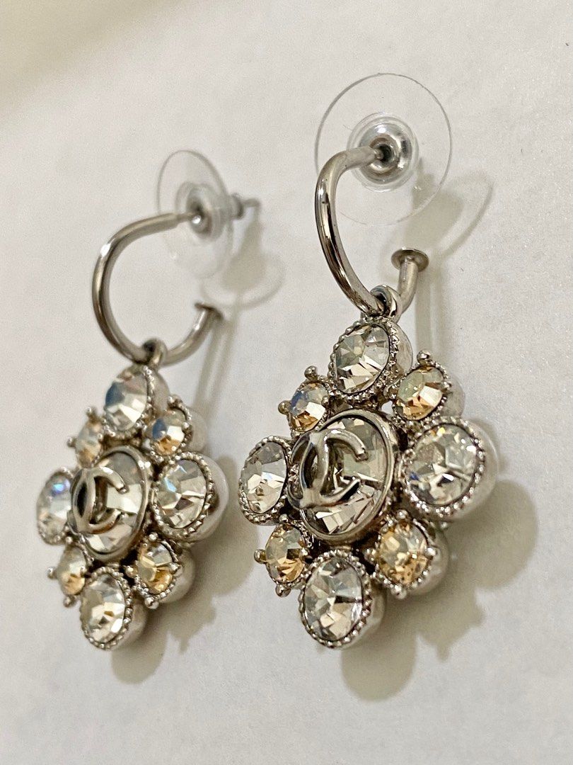 Chanel double best sale hoop earrings