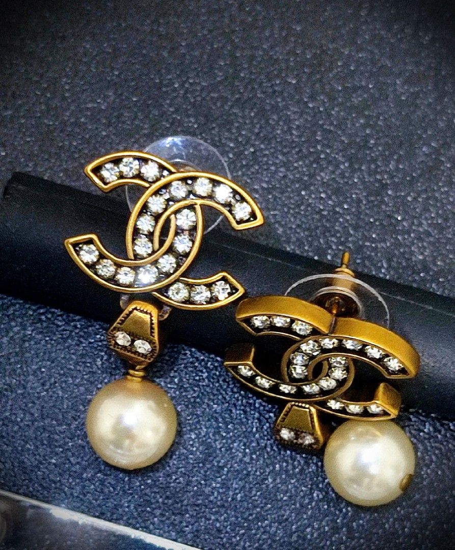 Chanel Pearl Dangling Earrings Antique Gold Finish, Luxury, Accessories on  Carousell