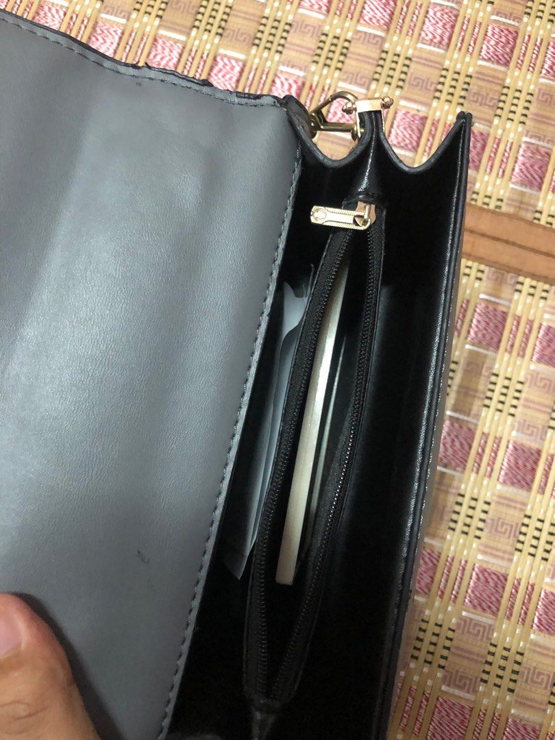 Charles and on sale keith bag shopee
