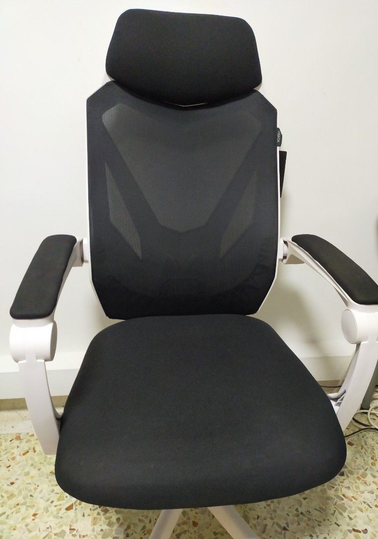 Cheap gaming chair !!!, Furniture & Home Living, Furniture, Chairs on