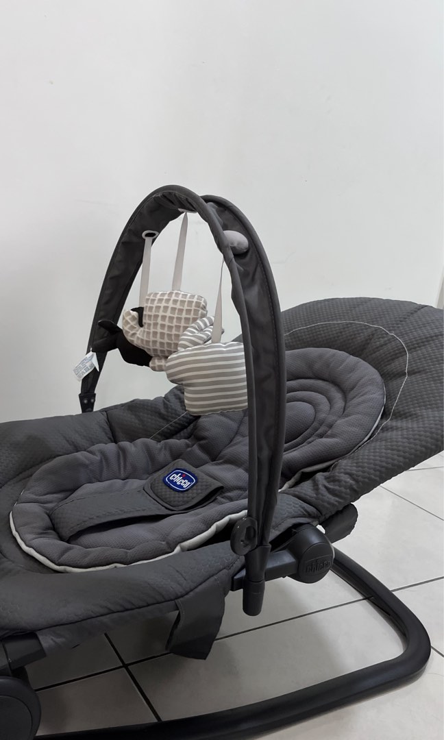 Chicco sale hoopla bouncer
