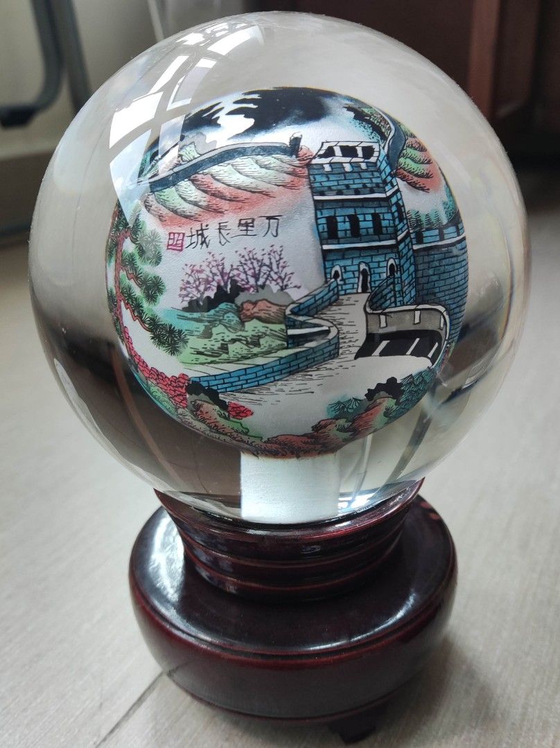 Chinese Arts Dragon teapots and Great Wall of China Glass Ball