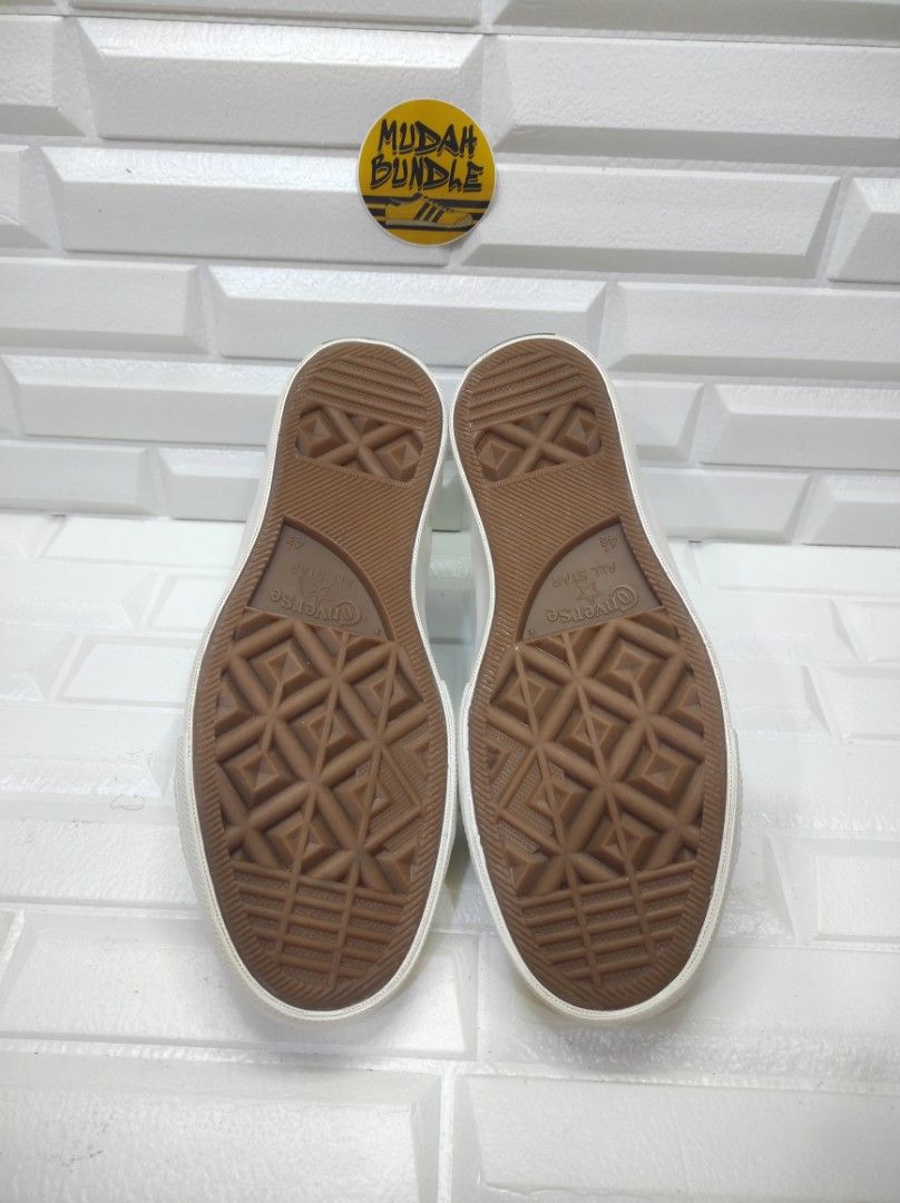 Converse One Star Women s Fashion Footwear Sneakers on Carousell