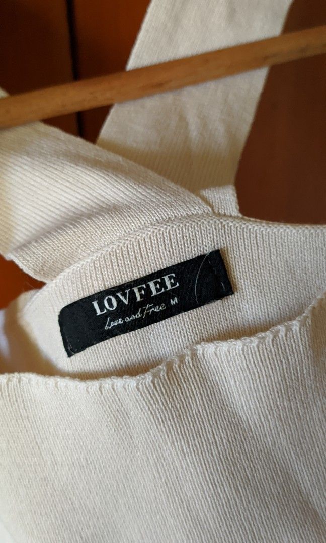 Cream Rib Knit Top (Category: Sleeveless) located in Cebu City. Submitted by kdane (Listing ID 1238669338, Image 2). Description: I can provide when worn photos if needed:)).