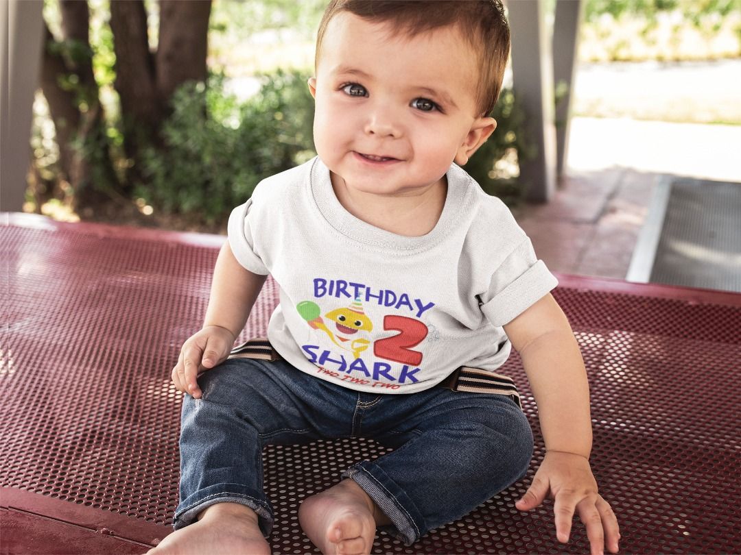 Baby shark 2 year old sale birthday shirt