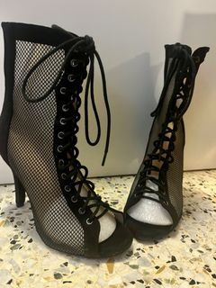 (Category: ) located in . Submitted by fiercefashun (Listing ID 1238743145, Image 1). Description: .