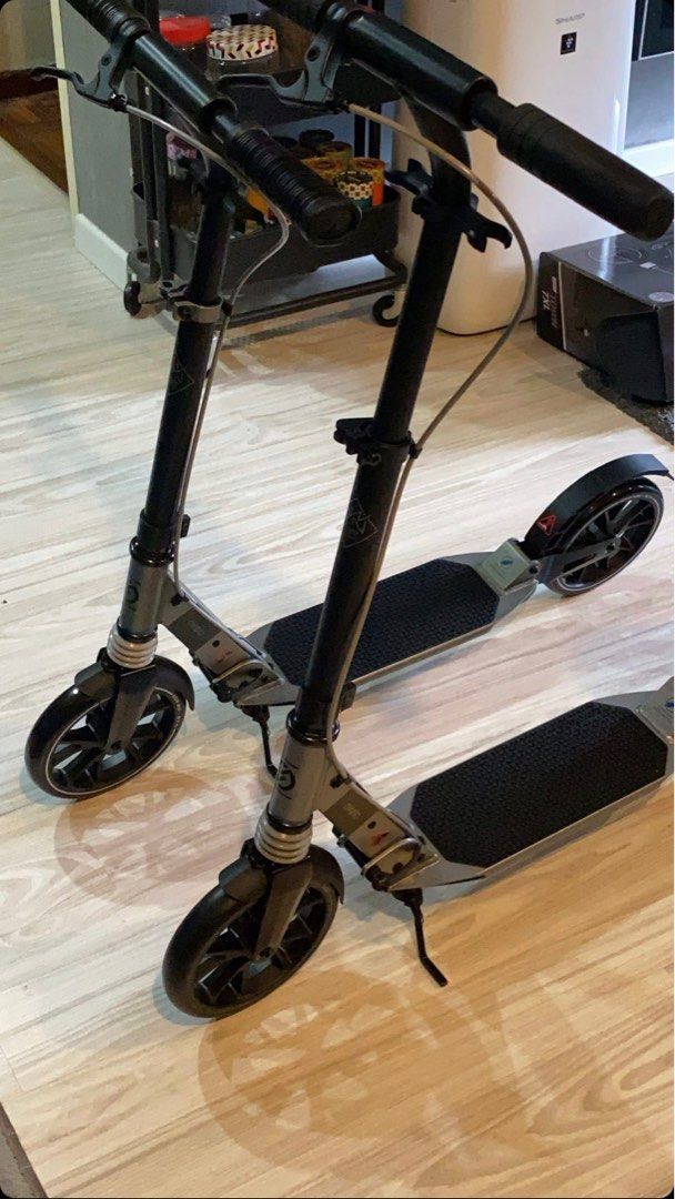 Decathlon Oxelo scooter with helmet (2 item), Sports Equipment, Sports