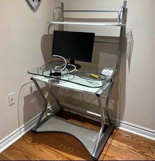 Desk laptop/computer