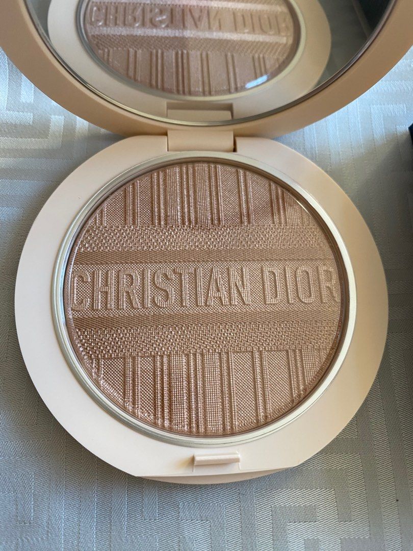 dior luminizer 001