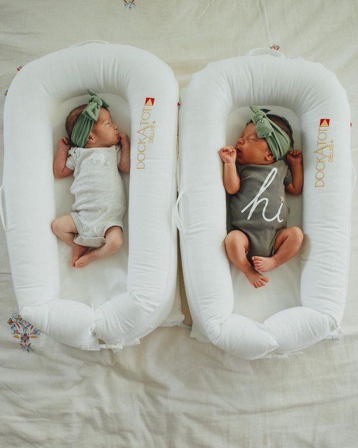 SUPER SALE DockATot Deluxe BRAND NEW and Original Pillow Babies