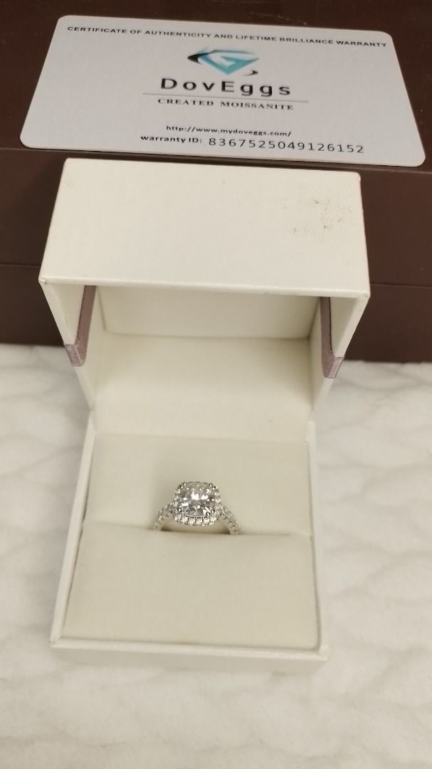 Doveggs store moissanite rings