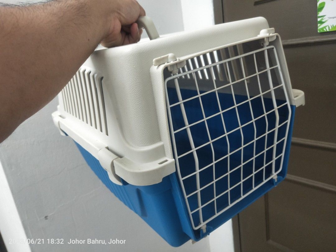 Ferplast Pet Carrier, Pet Supplies, Homes & Other Pet Accessories on