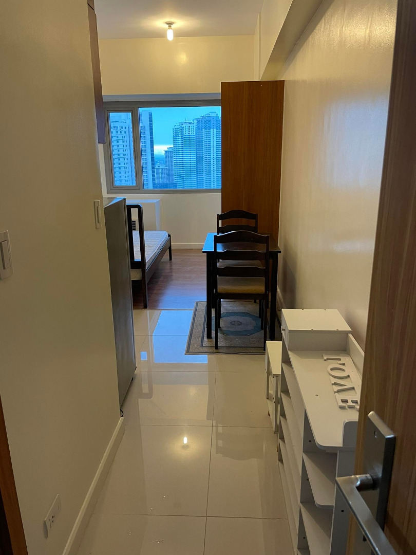 FOR SALE Eton Tower Makati Studio Unit on Carousell
