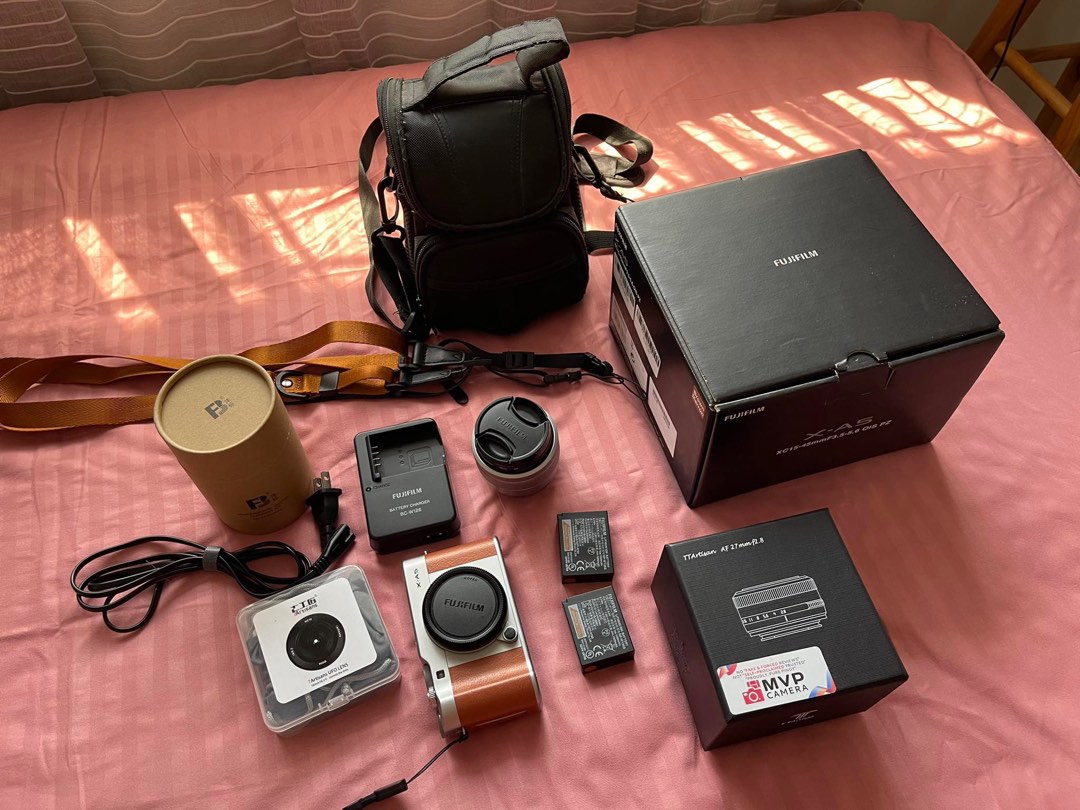 Fujifilm XA5 with 1545mm lens kit, Photography, Cameras on Carousell