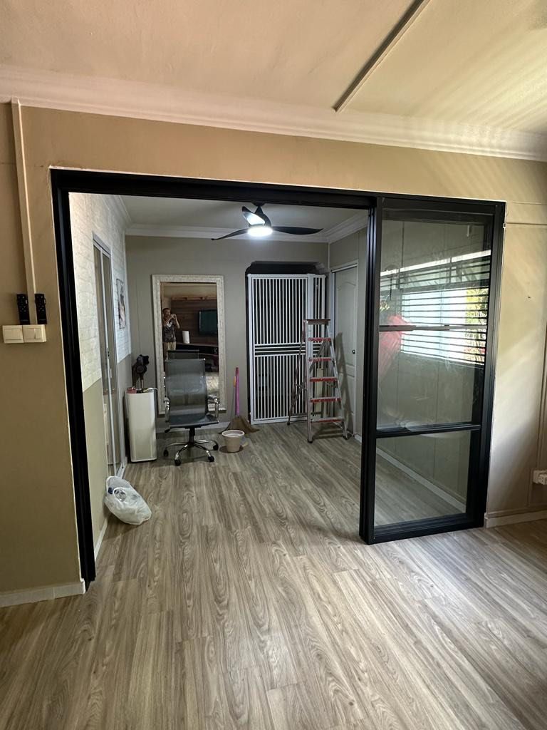 Glass Door62863078532610113