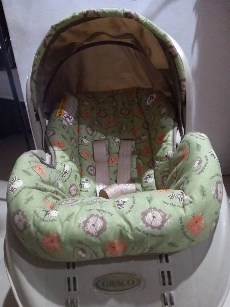 Car seat carrier cover top