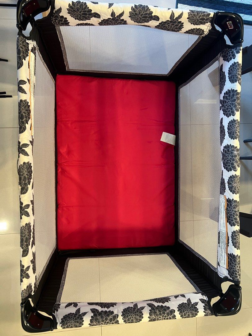 Graco pack and play playard travel cot/playpen, Babies & Kids, Baby