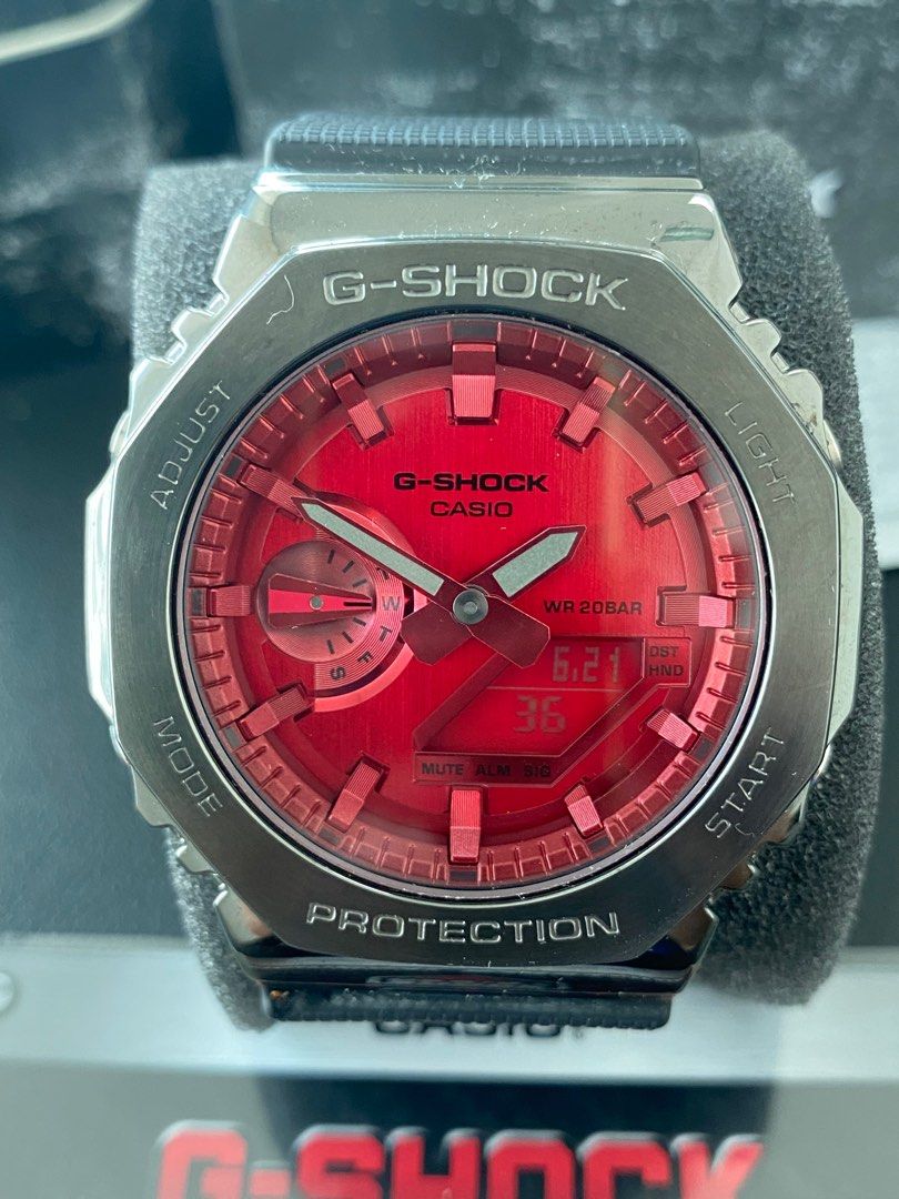 G shock top red face