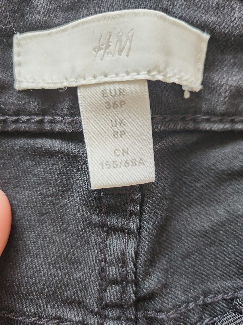 H and m store black denim shorts