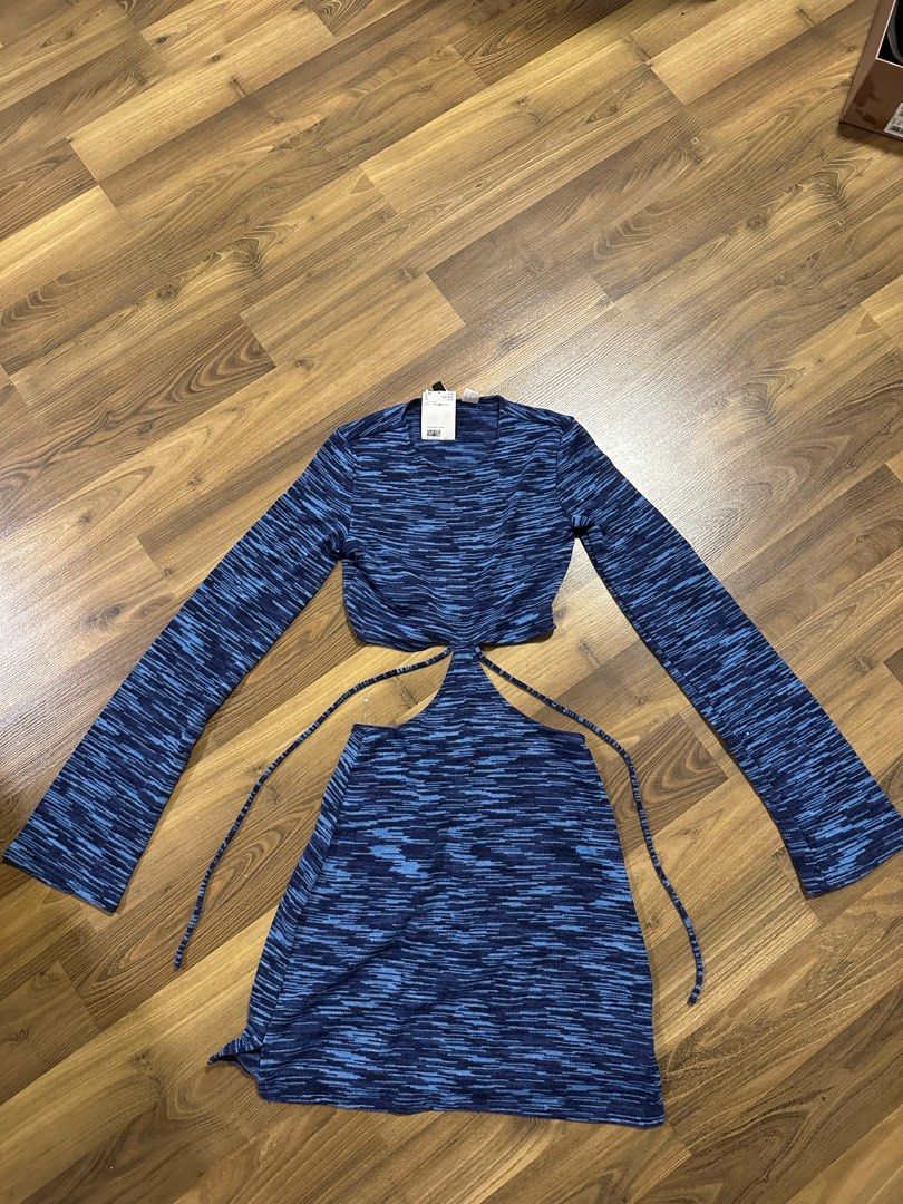 H&M blue knit dress cut out BNWT Jaquemus-style, Women's Fashion, Dresses & Sets, Dresses on Carousell H&M blue knit dress cut out BNWT Jaquemus-style, Women's Fashion, Dresses & Sets, Dresses on Carousell