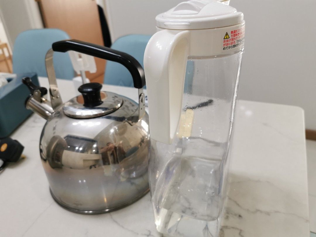 Hot Water Set Zojirushi Hot Water Dispenser + FREE Zebra Whistling pot