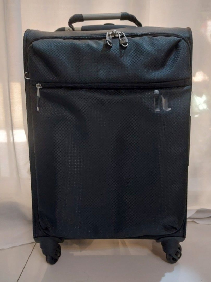 It worlds lightest suitcase 2025 small