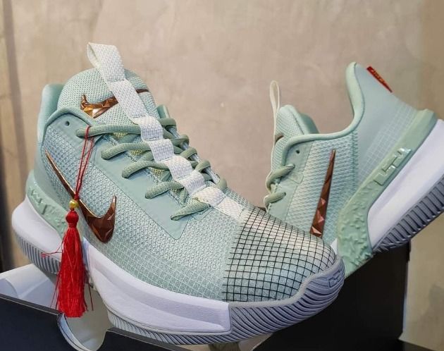 Lebron james xiii price on sale