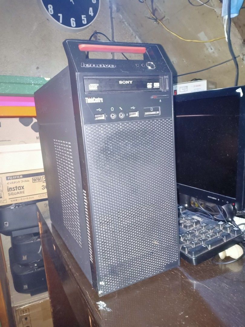 LENOVO THINKCENTRE DESKTOP " No Power" selling as is., Computers & Tech