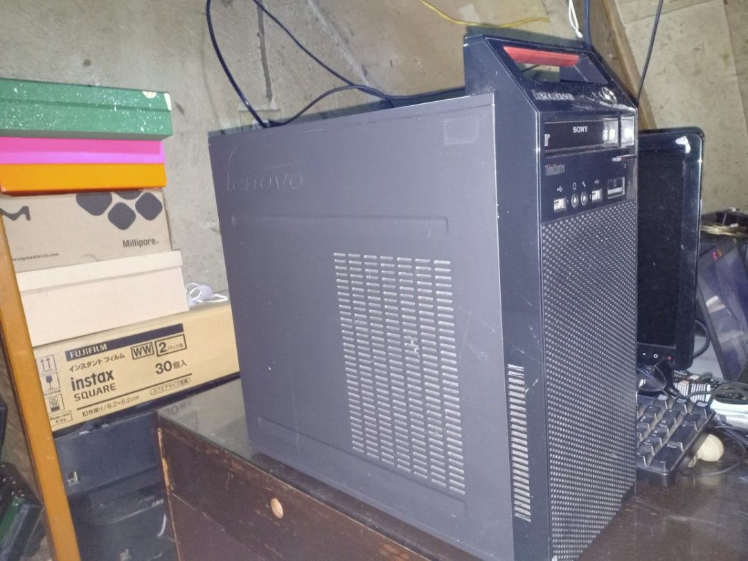 LENOVO THINKCENTRE DESKTOP " No Power" selling as is., Computers & Tech