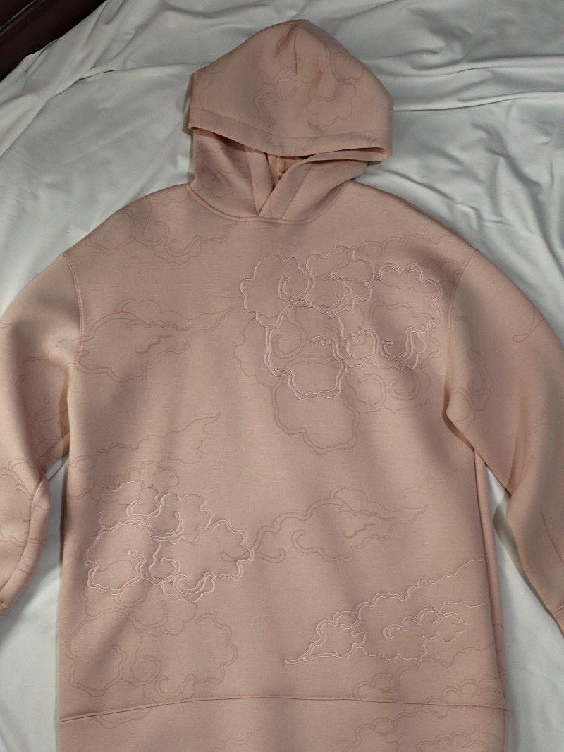 Nicki minaj hoodie h&m online