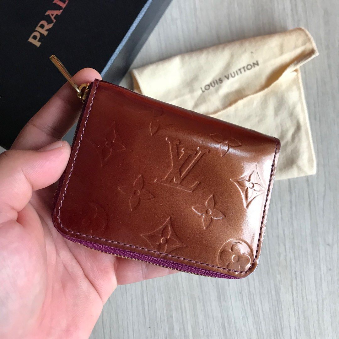 LV flip wallet ( NO ORI), Barang Mewah, Tas & Dompet di Carousell