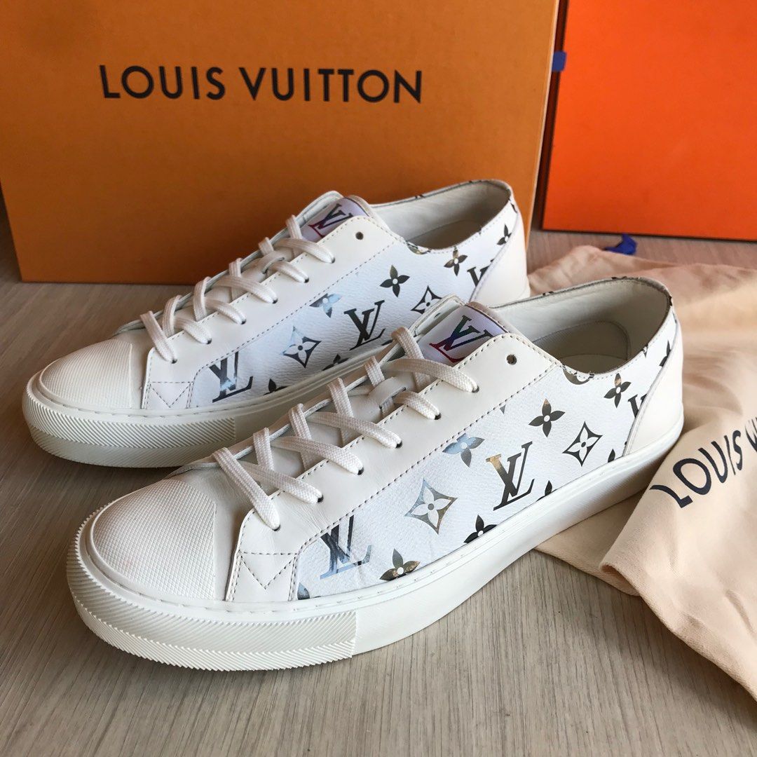 Sepatu Louis Vuitton Original made in china, Fesyen Pria, Sepatu , Sneakers  di Carousell