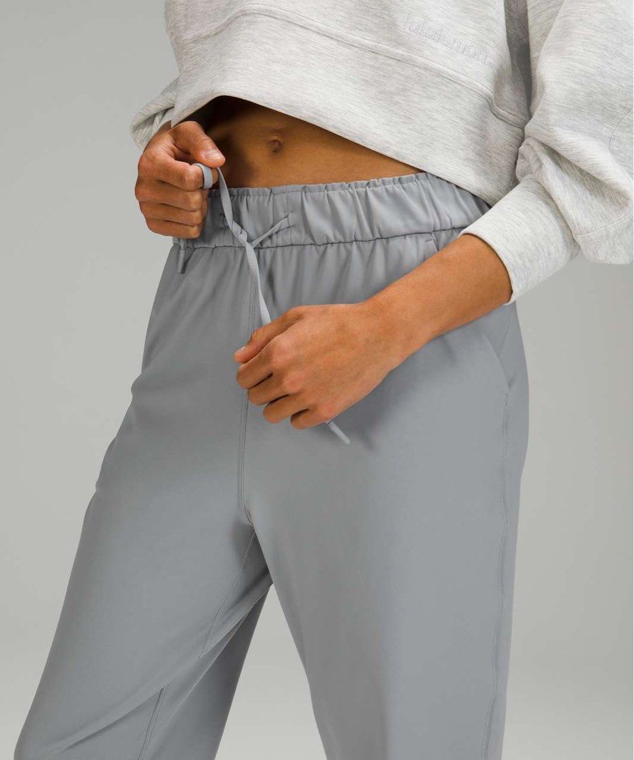 Lululemon On The Fly 7/8 Pant In Silverscreen