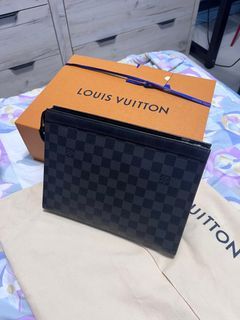 Vtg New Era Louis Vuitton Monogram Cap Damier Ebene Colorway Super Rare 7  1/2, Men's Fashion, Bags, Belt bags, Clutches and Pouches on Carousell