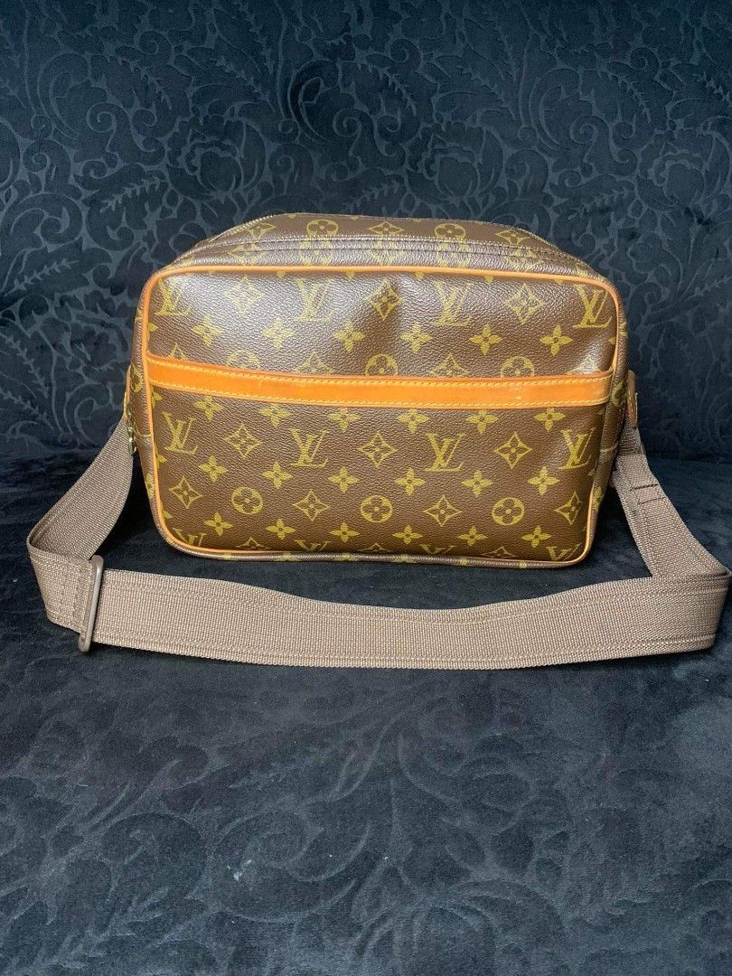 LV reporter bag (Category: Luxury Bags & Wallets) located in Quezon City. Submitted by sizakiel (Listing ID 1238717872, Image 1). Description: .