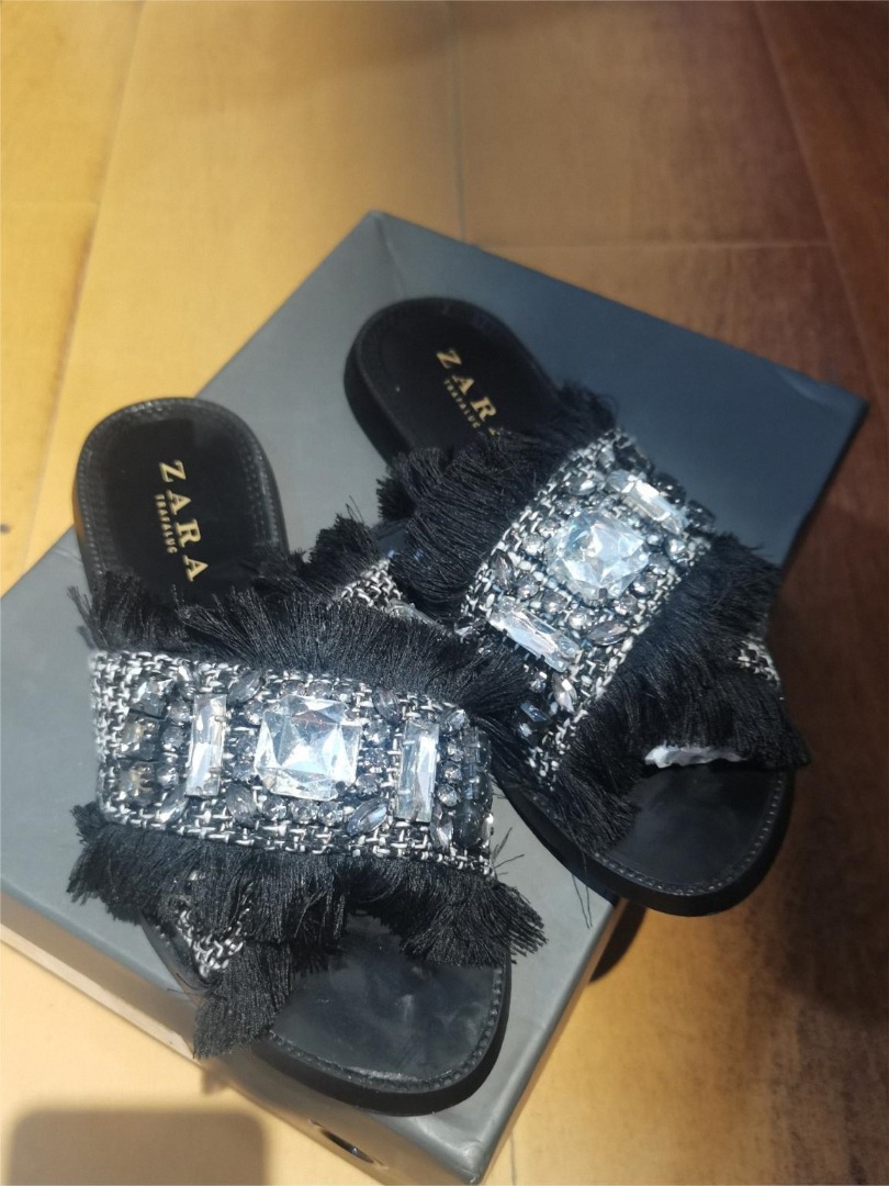 New Zara black slippers, Fashion, Footwear, Flipflops Slides on Carousell