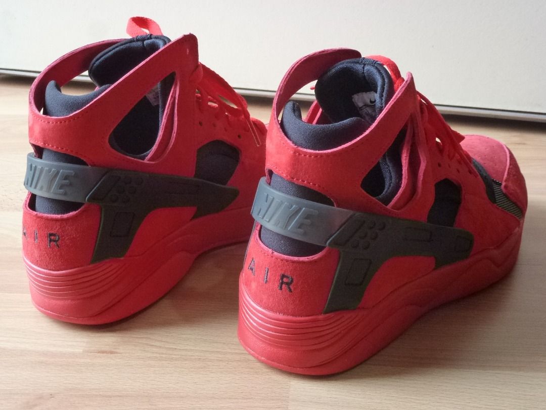 Nike air flight huarache hot sale footlocker