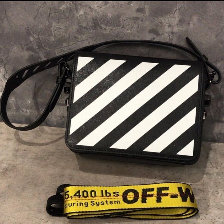 Off-white cross body bag pre-order (Category: Luxury Bags & Wallets) located in Angeles City. Submitted by bringing.luxury (Listing ID 1235149593, Image 1). Description: Diclaimer: we are not affiliated with the brand stated in this post, no infringement intended. All copyrights are reserved to its brandowners ..