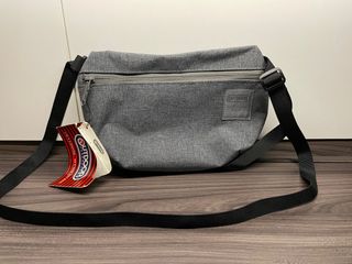 （分類：）位於 。 由 siukylex123 提交（商品編號 1238699756，圖片 1）。簡介： 。