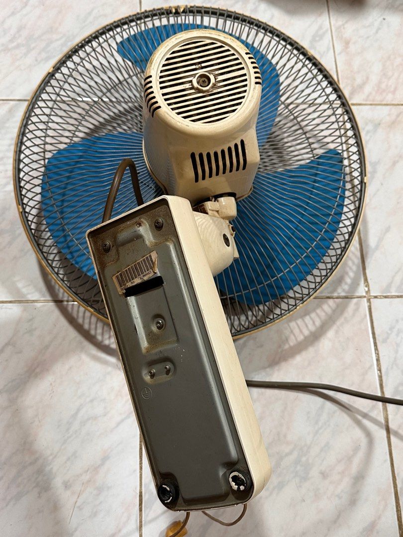 Panasonic 掛牆風扇（16吋鐵葉）, 傢俬＆家居, 燈飾及風扇, 風扇