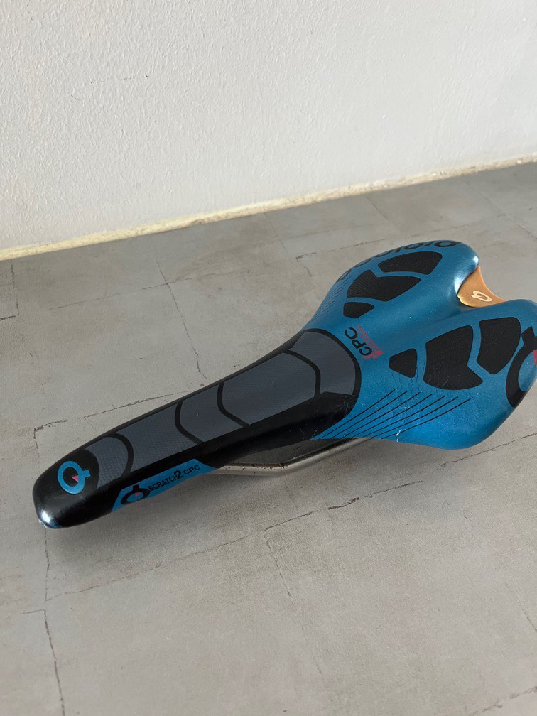 Prologo saddle, Sports Equipment, Bicycles & Parts, Parts & Accessories