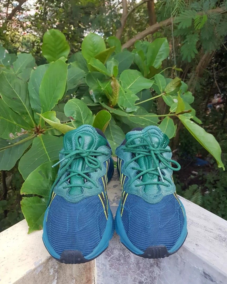 Pusha T x adidas Ozweego King Push Pack 'Tech Mineral 2019, Fesyen Pria,  Sepatu , Sneakers di Carousell