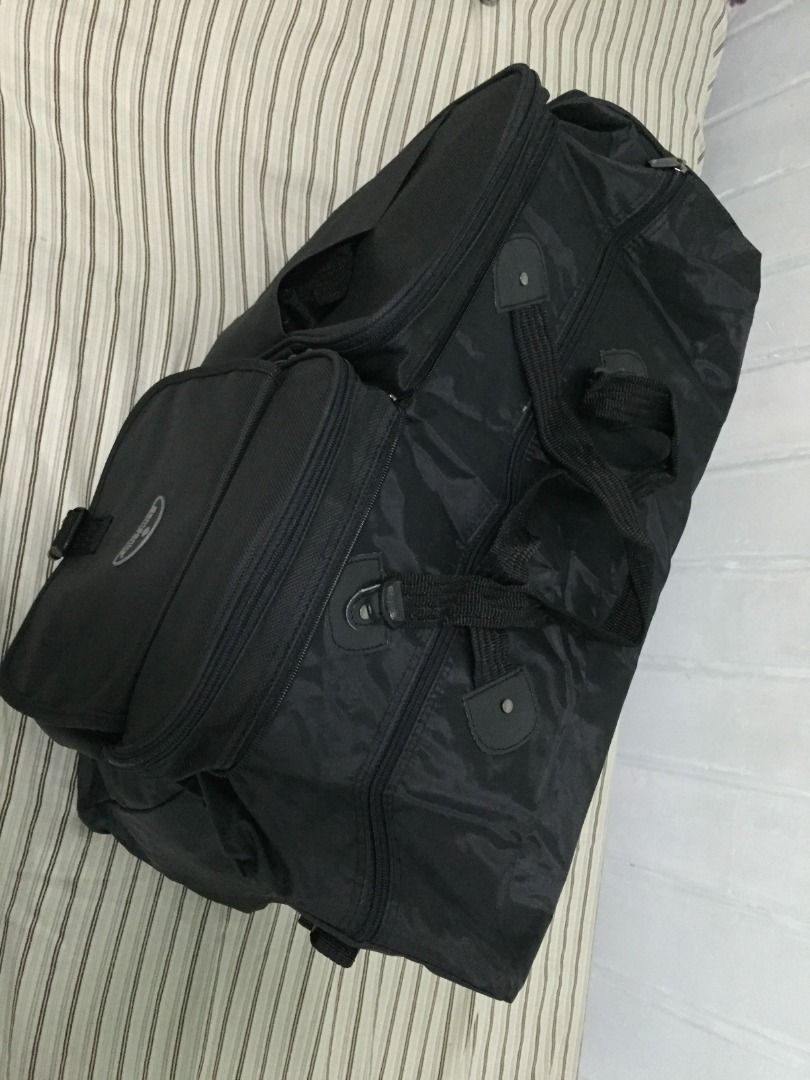 Samsonite Foldable & Expandable Duffle Bag on Carousell