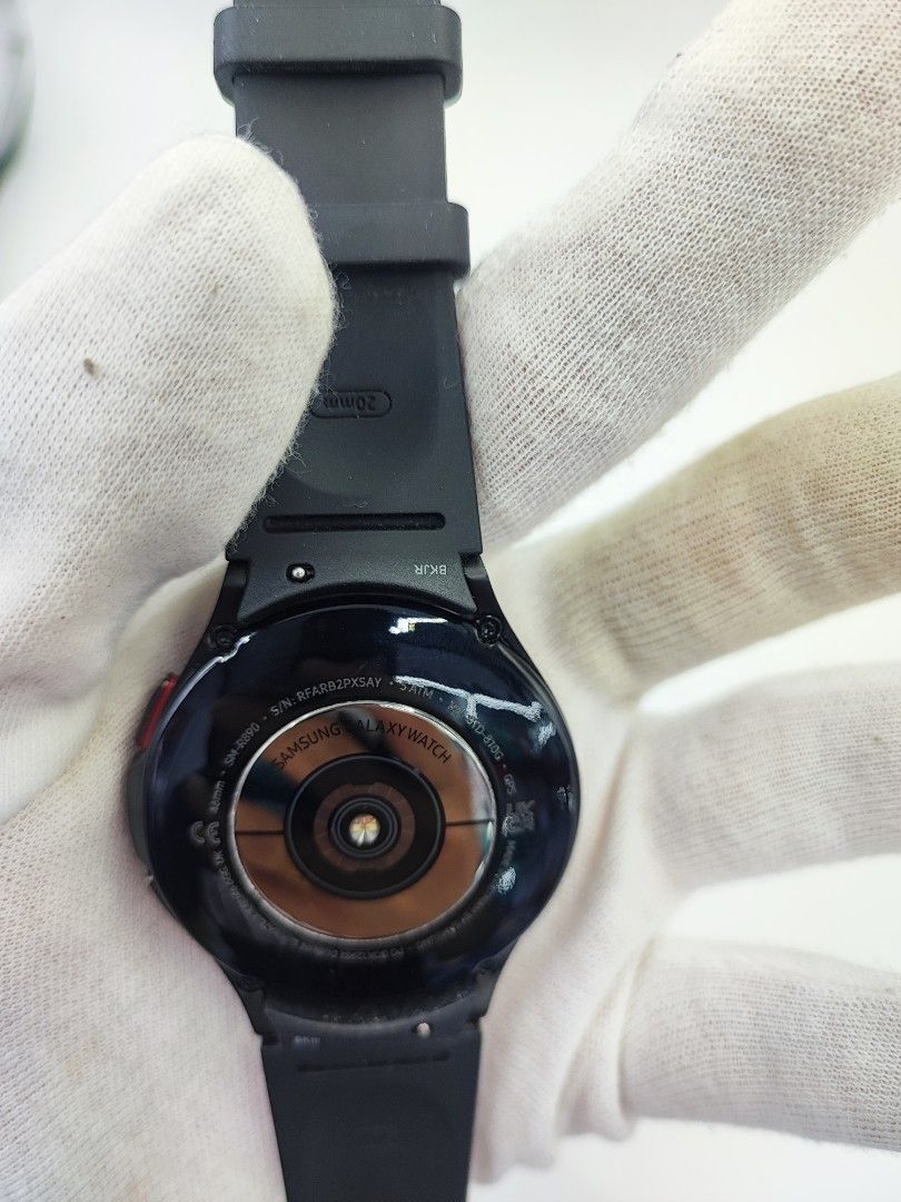 Samsung watch 4 44mm, Mobile Phones & Gadgets, Wearables & Smart