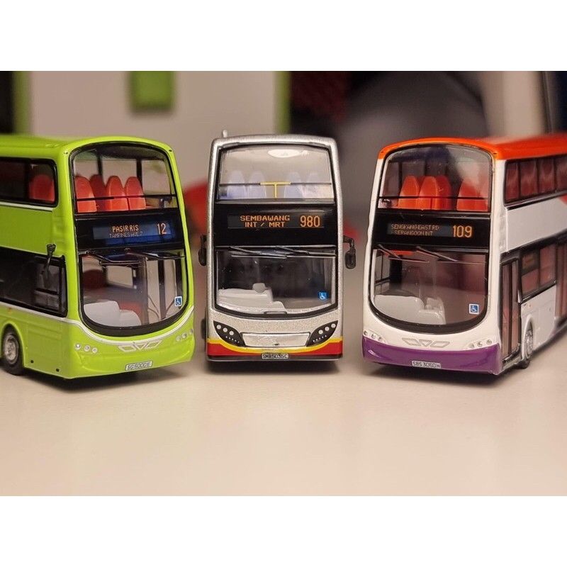 Diecast Model Singapore SBS transit double decker bus scale 1 120