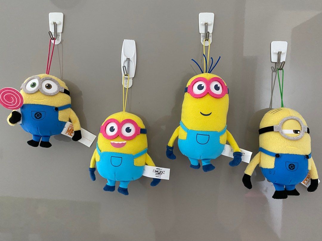 Small minion shop soft toy